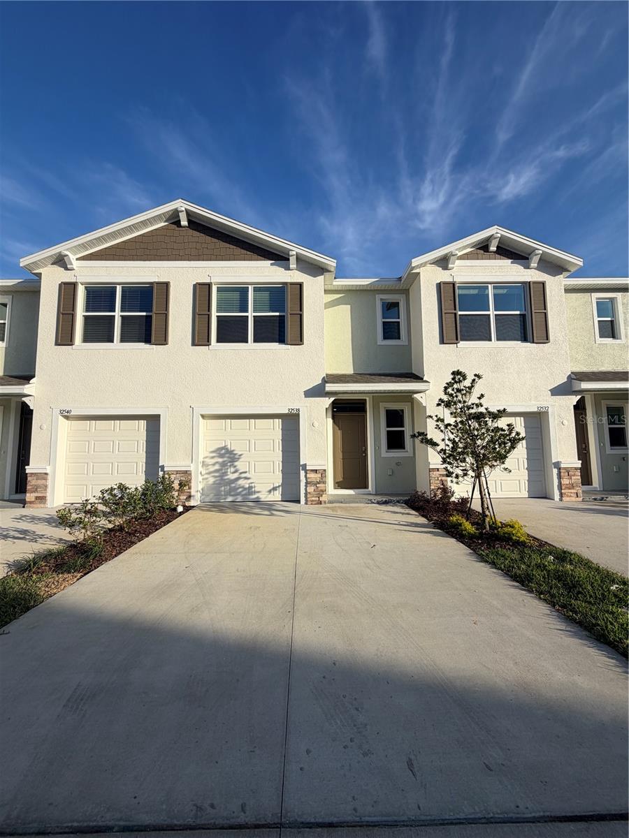 WOODCREEK - Residential Lease
