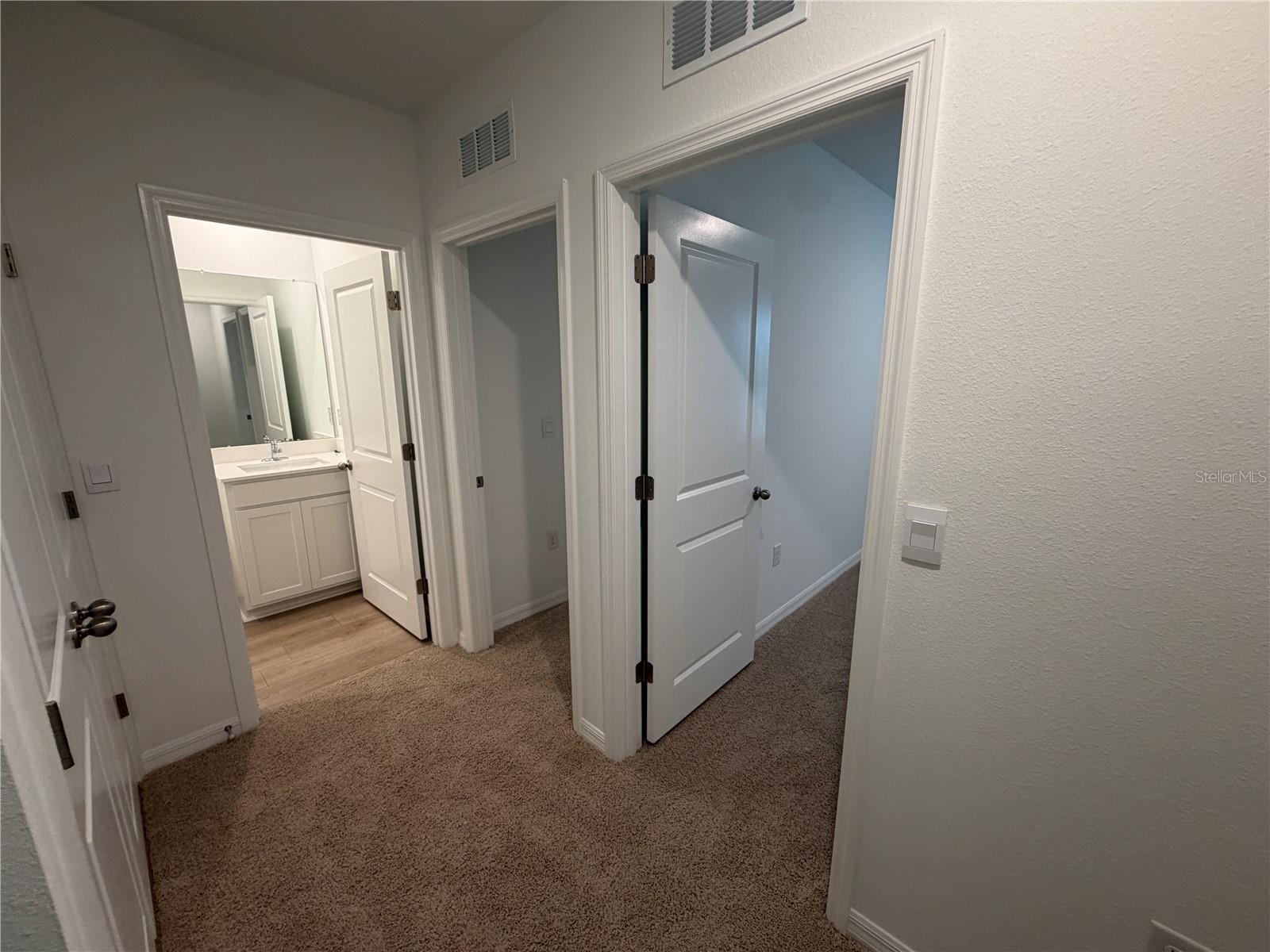 WOODCREEK - Residential Lease