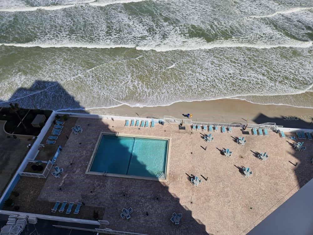 OCEANS THREE - Residential