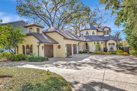 Photo of 1108 W Charter Street, Tampa, FL 33602 (MLS # TB8364770)