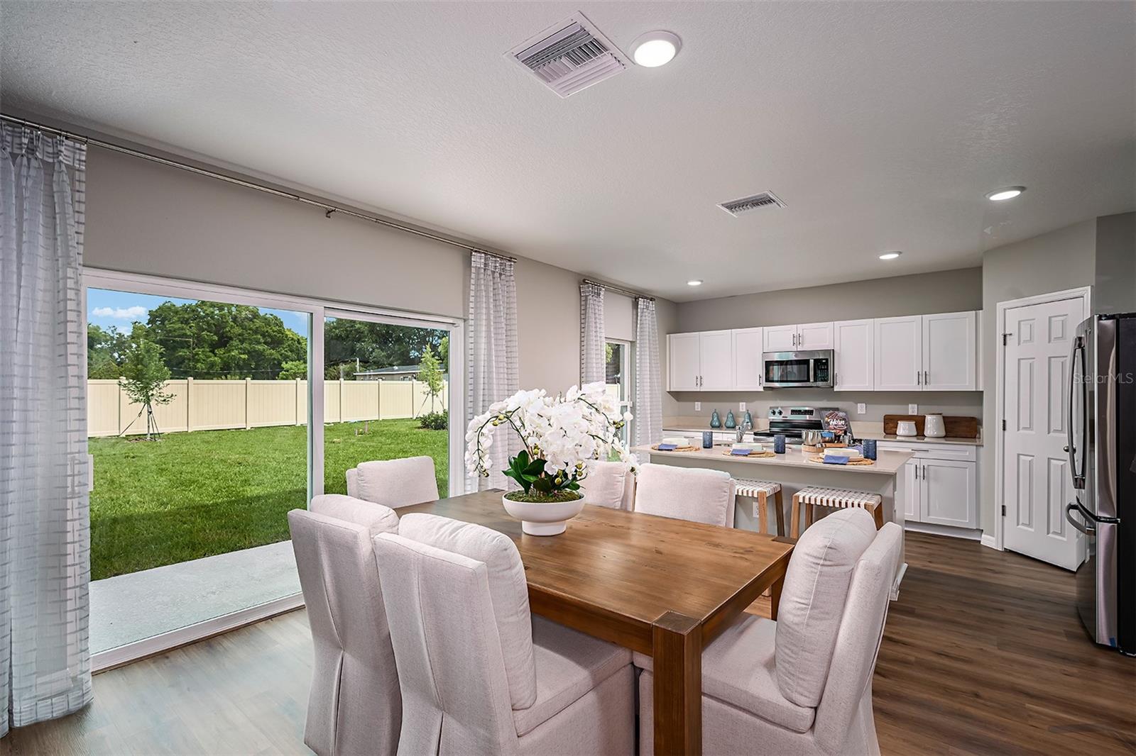 SCENIC TERRACE - Residential