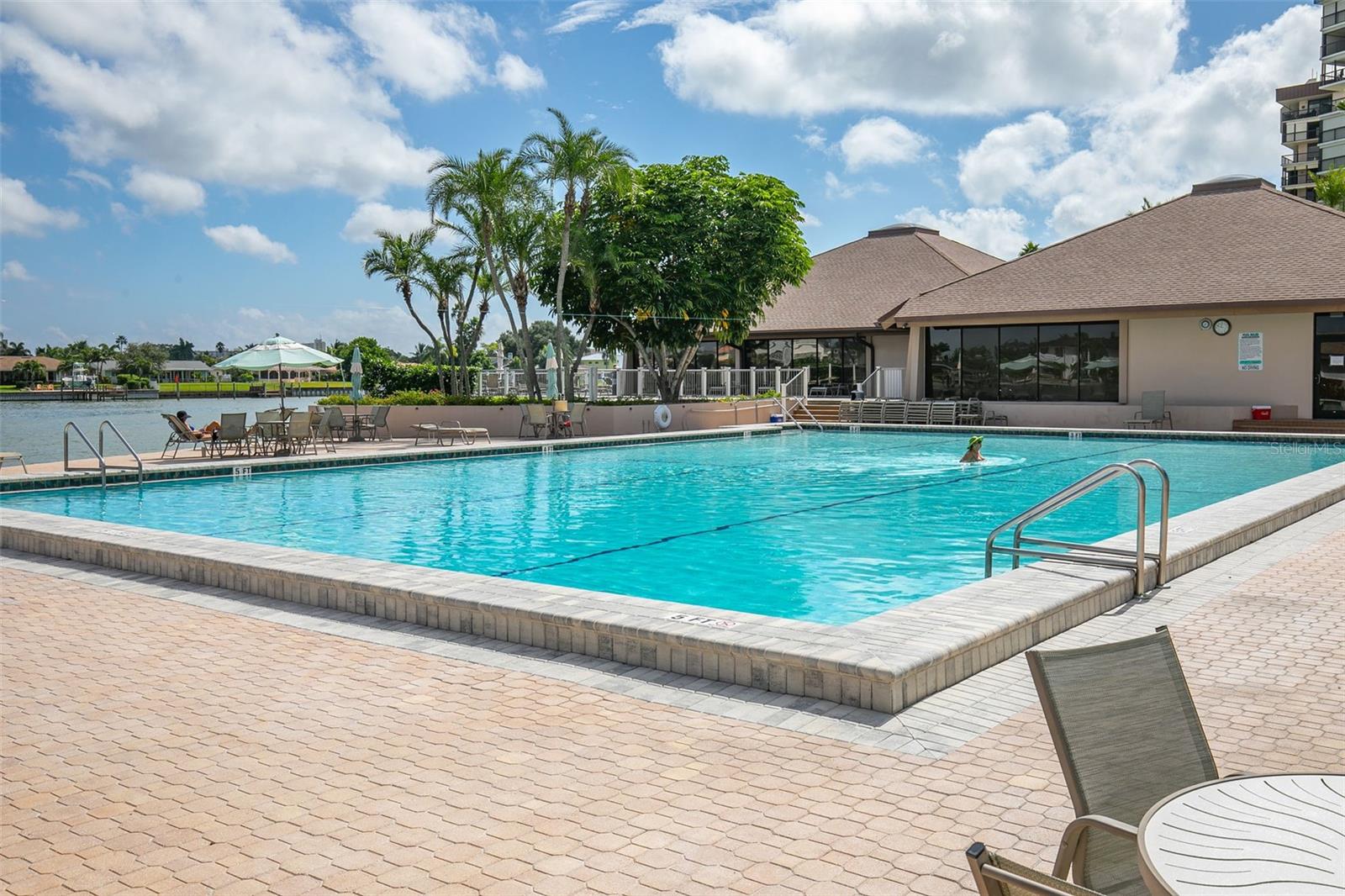 COURAGEOUS THE CONDO - Residential