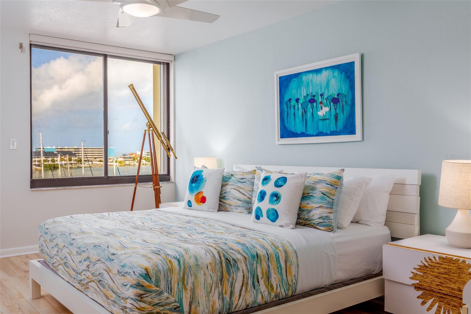 COURAGEOUS THE CONDO - Residential