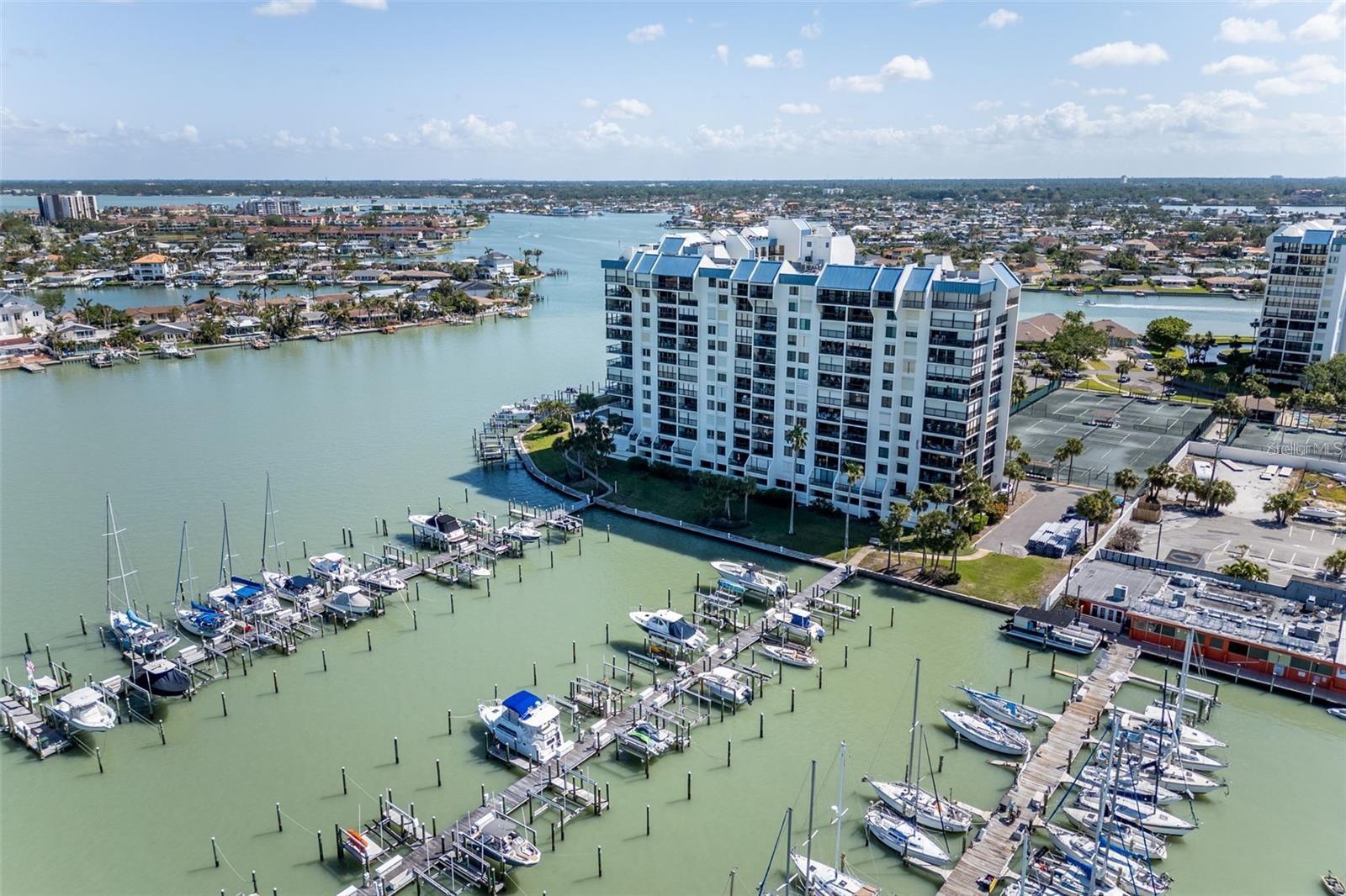 COURAGEOUS THE CONDO - Residential