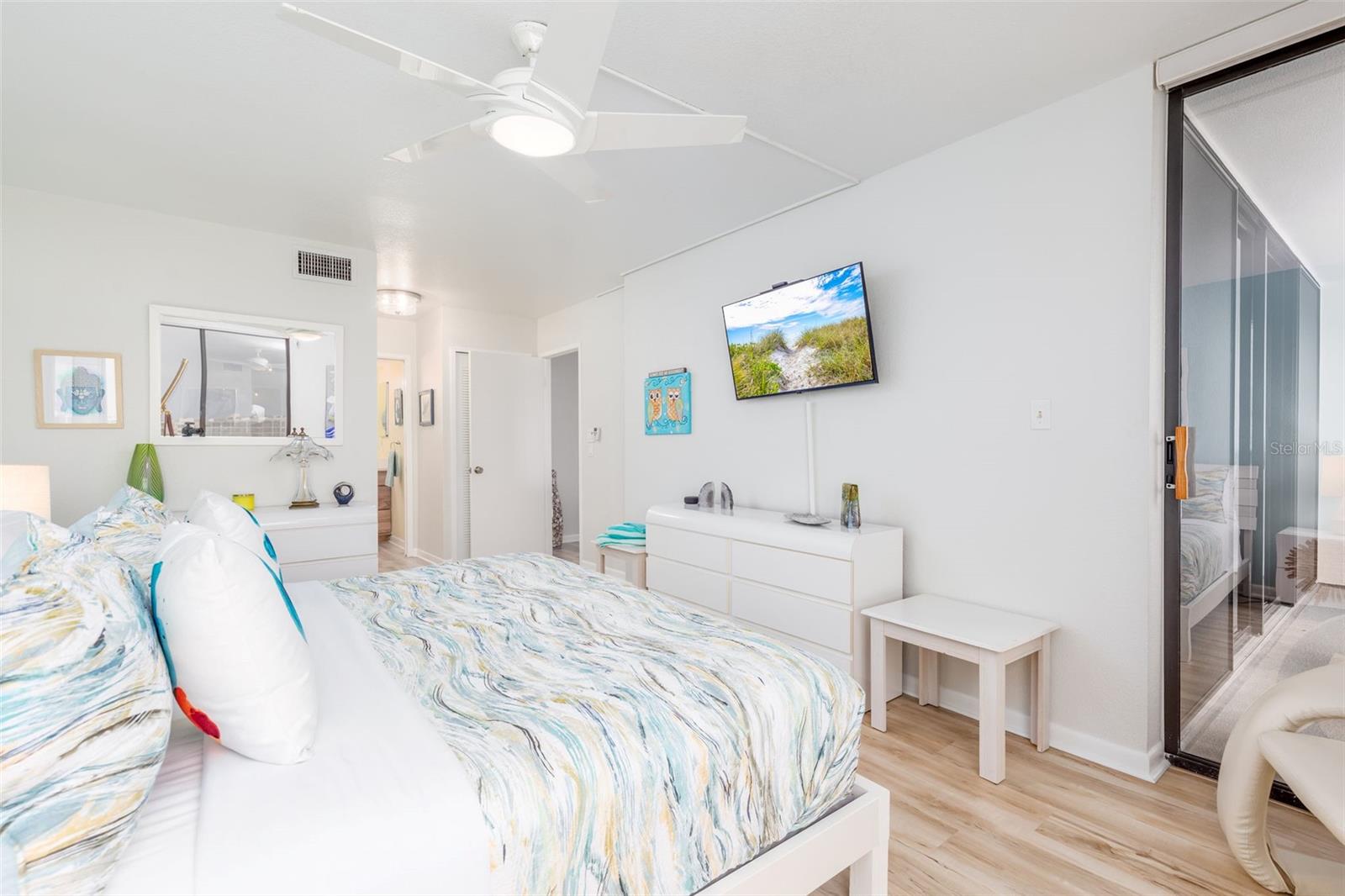 COURAGEOUS THE CONDO - Residential