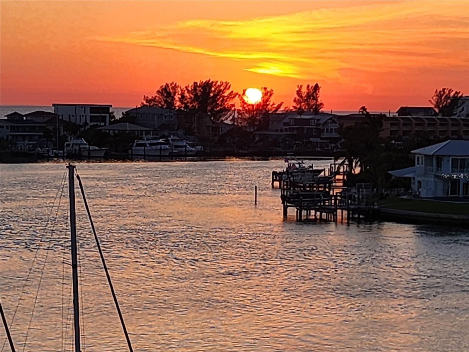 COURAGEOUS THE CONDO - Residential