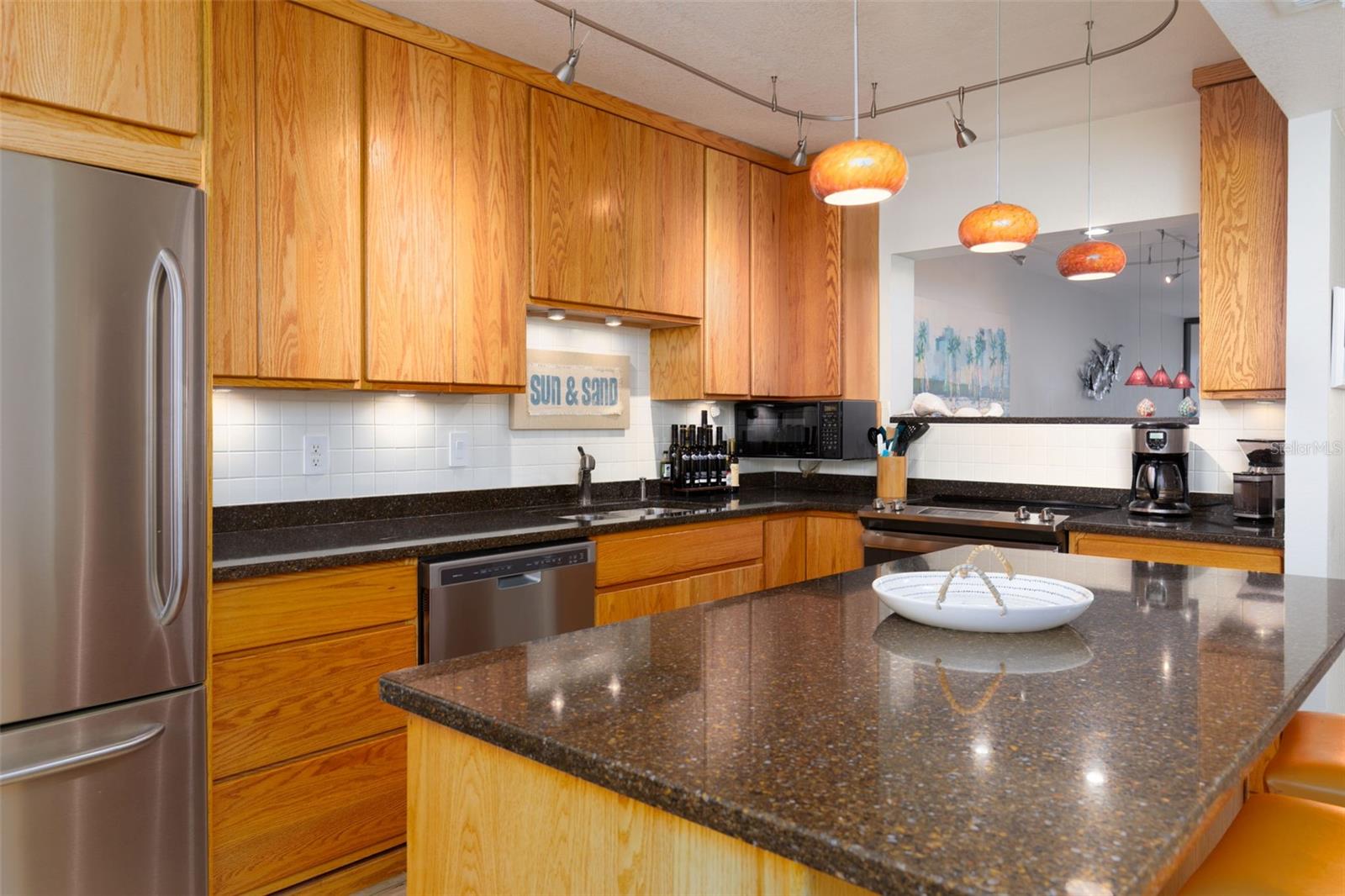 COURAGEOUS THE CONDO - Residential