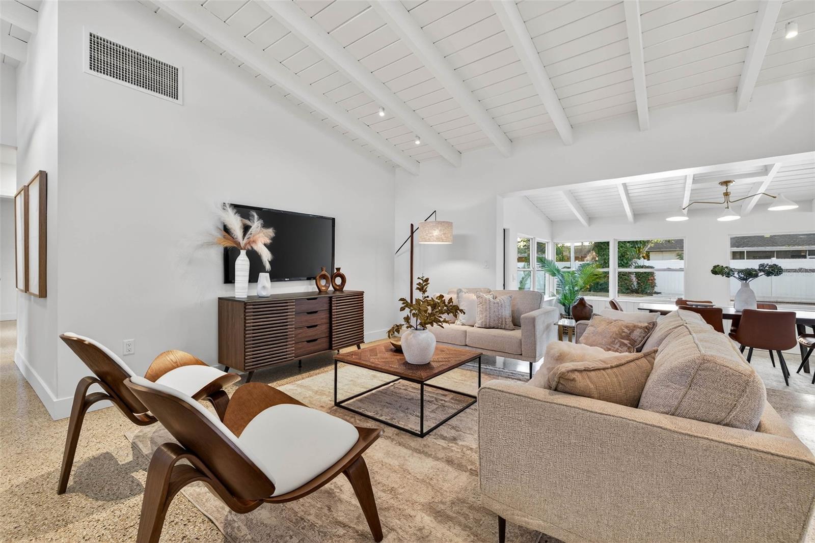 LAKEWOOD ESTATES TRACTS 10-11 - Residential