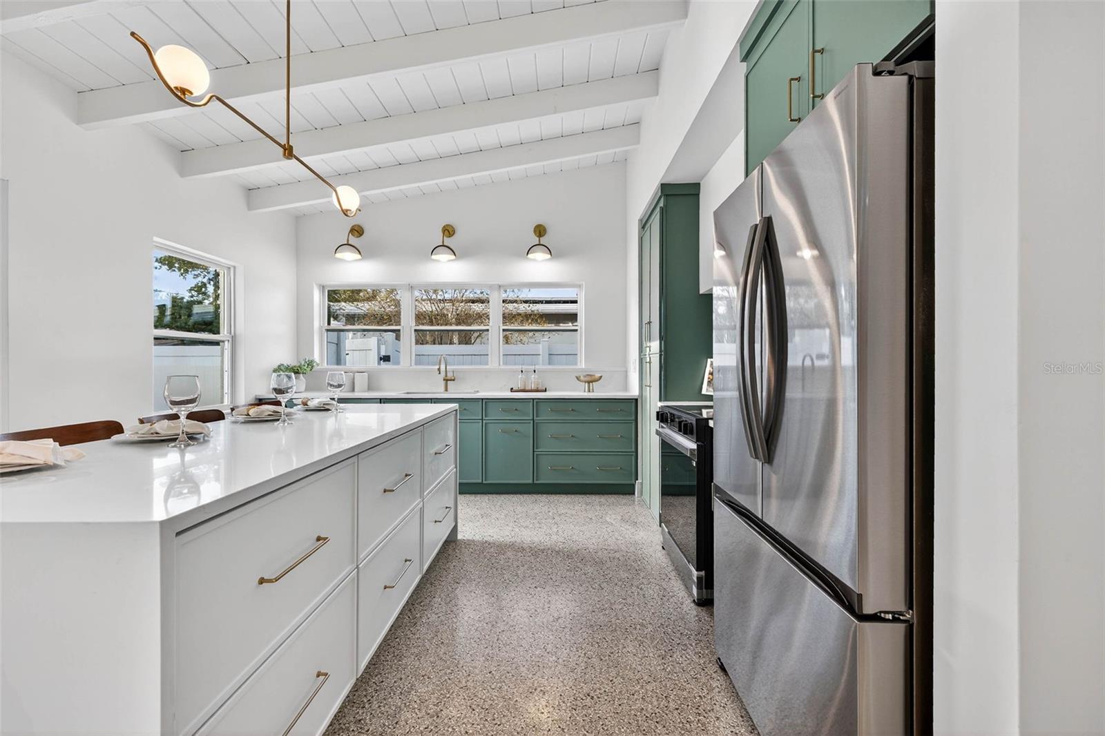 LAKEWOOD ESTATES TRACTS 10-11 - Residential