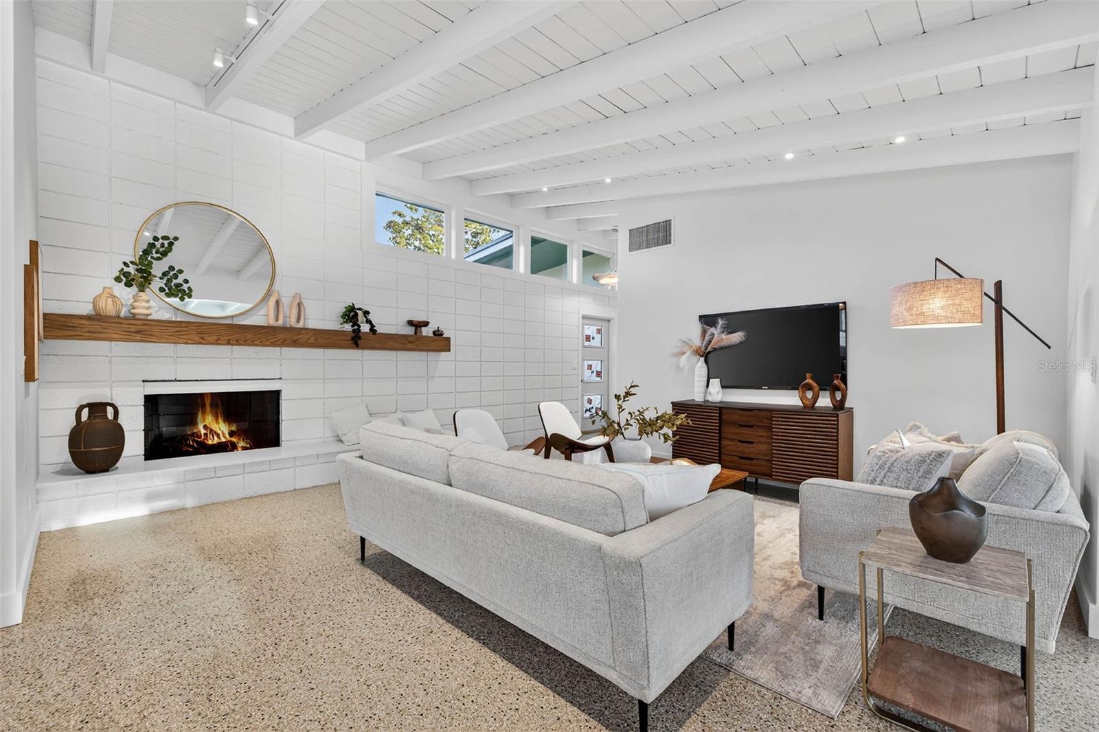 LAKEWOOD ESTATES TRACTS 10-11 - Residential