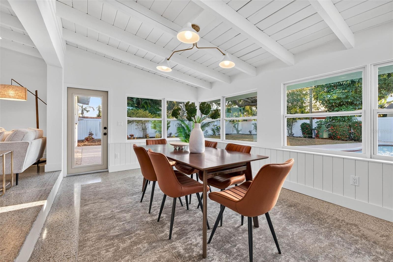 LAKEWOOD ESTATES TRACTS 10-11 - Residential