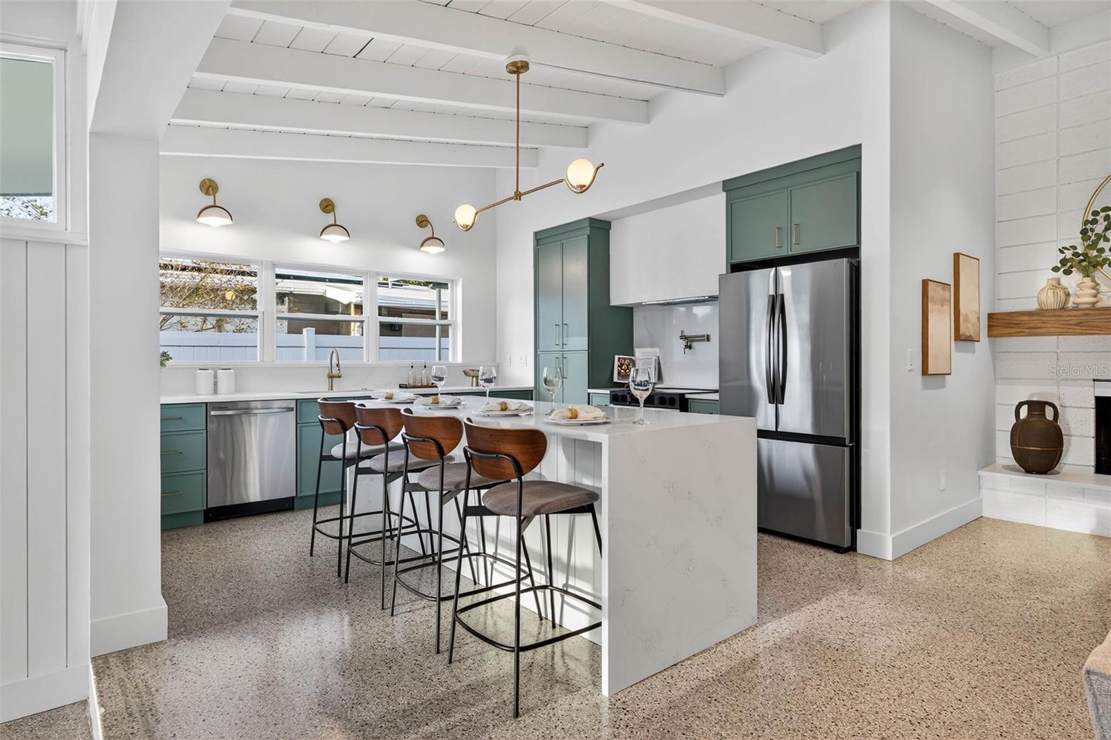 LAKEWOOD ESTATES TRACTS 10-11 - Residential