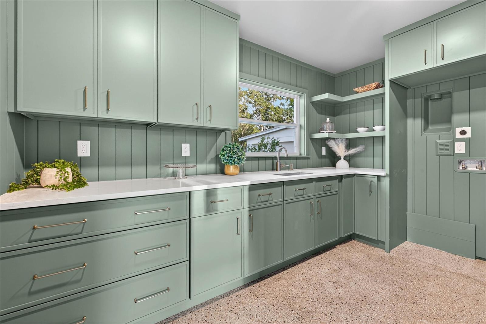 LAKEWOOD ESTATES TRACTS 10-11 - Residential