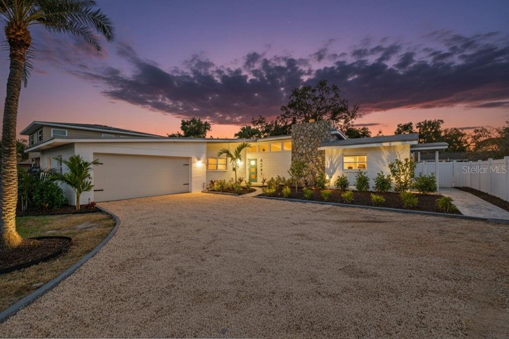 LAKEWOOD ESTATES TRACTS 10-11 - Residential