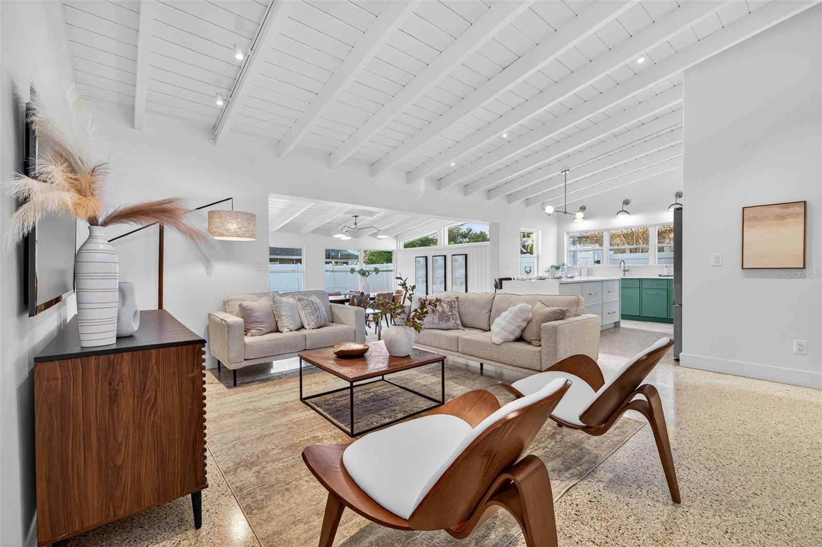 LAKEWOOD ESTATES TRACTS 10-11 - Residential