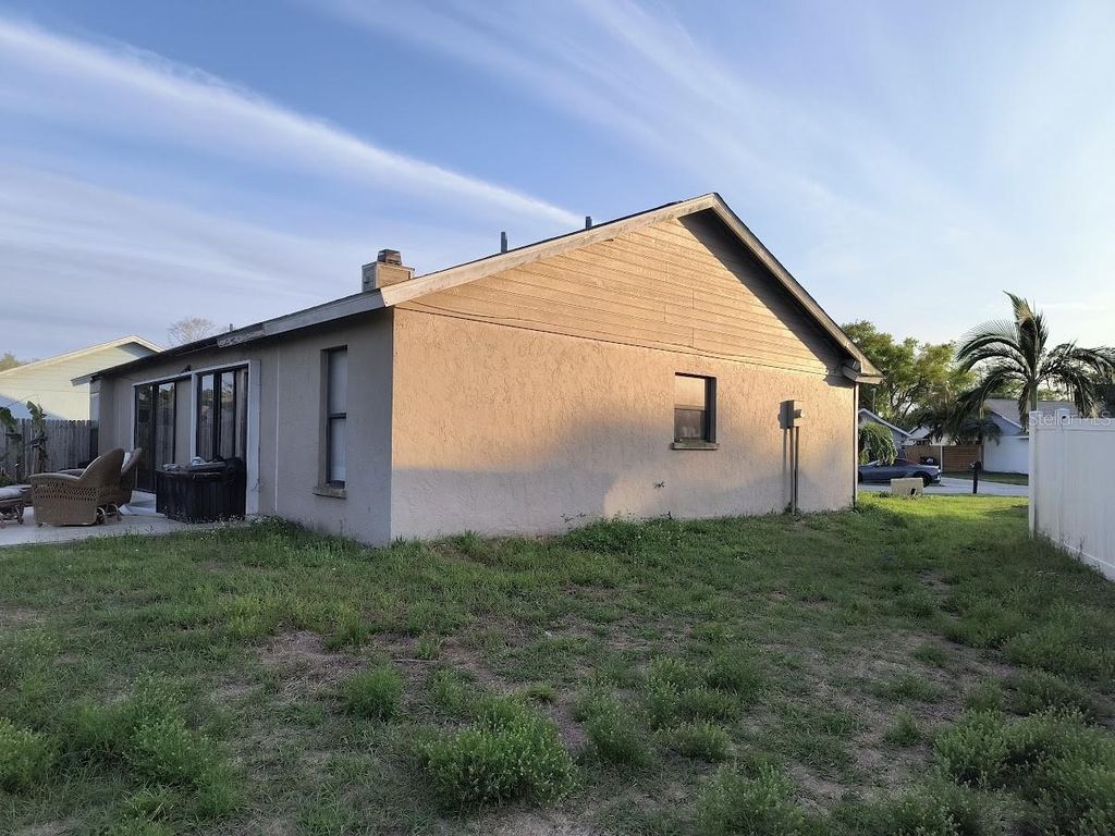 Photo of 3715 75th Drive E, Sarasota, FL 34243 (MLS # R4910900)