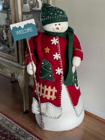 CONTINENTAL COUNTRY CLUB - Residential