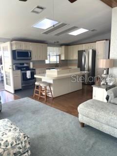 CONTINENTAL COUNTRY CLUB - Residential