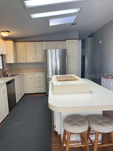 CONTINENTAL COUNTRY CLUB - Residential