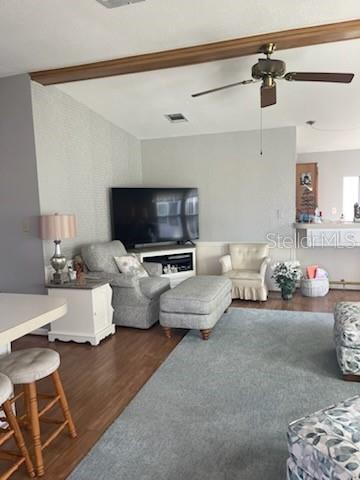 CONTINENTAL COUNTRY CLUB - Residential