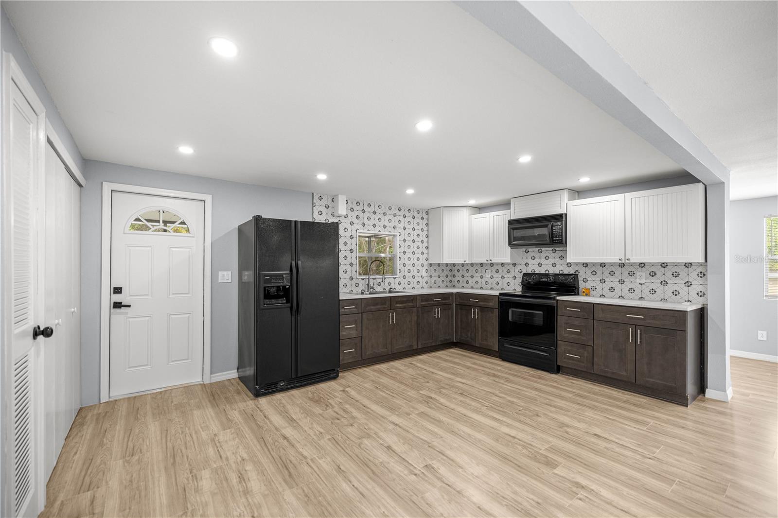 HILLTOP - Residential