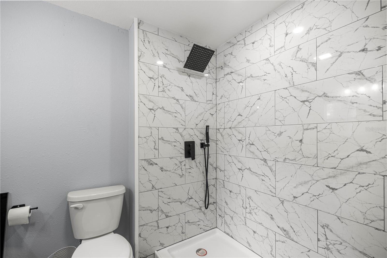 HILLTOP - Residential