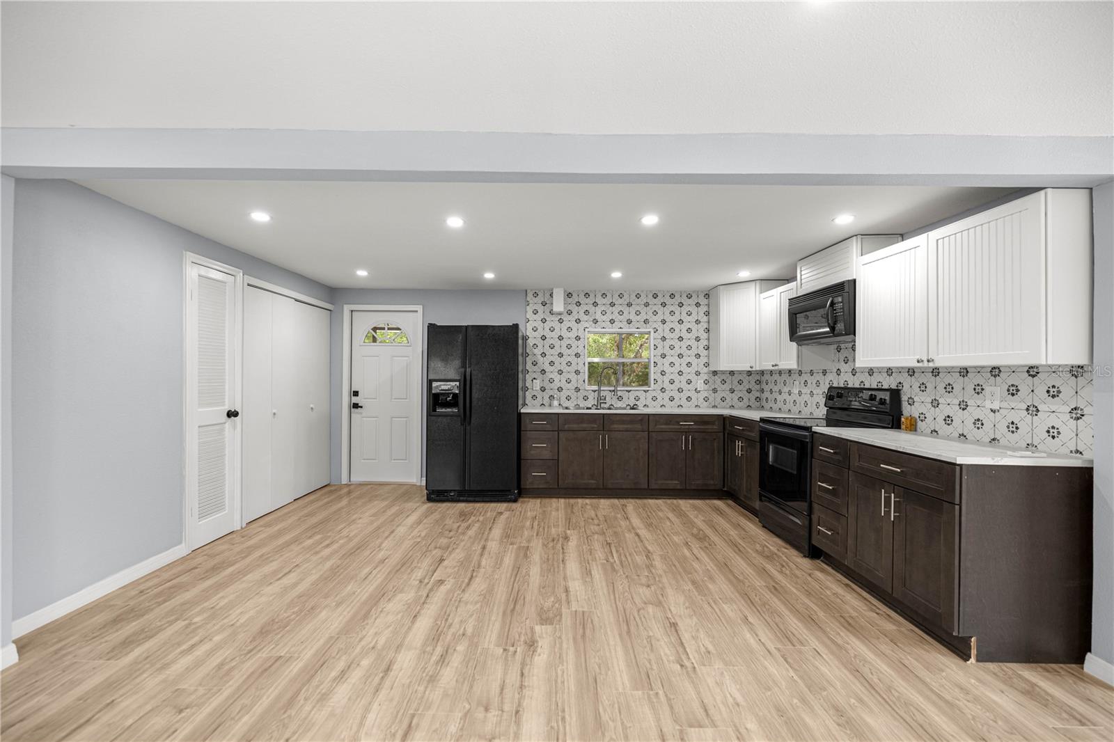 HILLTOP - Residential