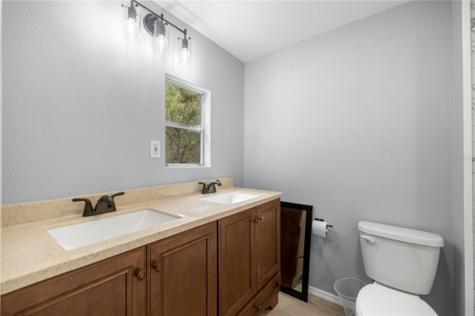 HILLTOP - Residential