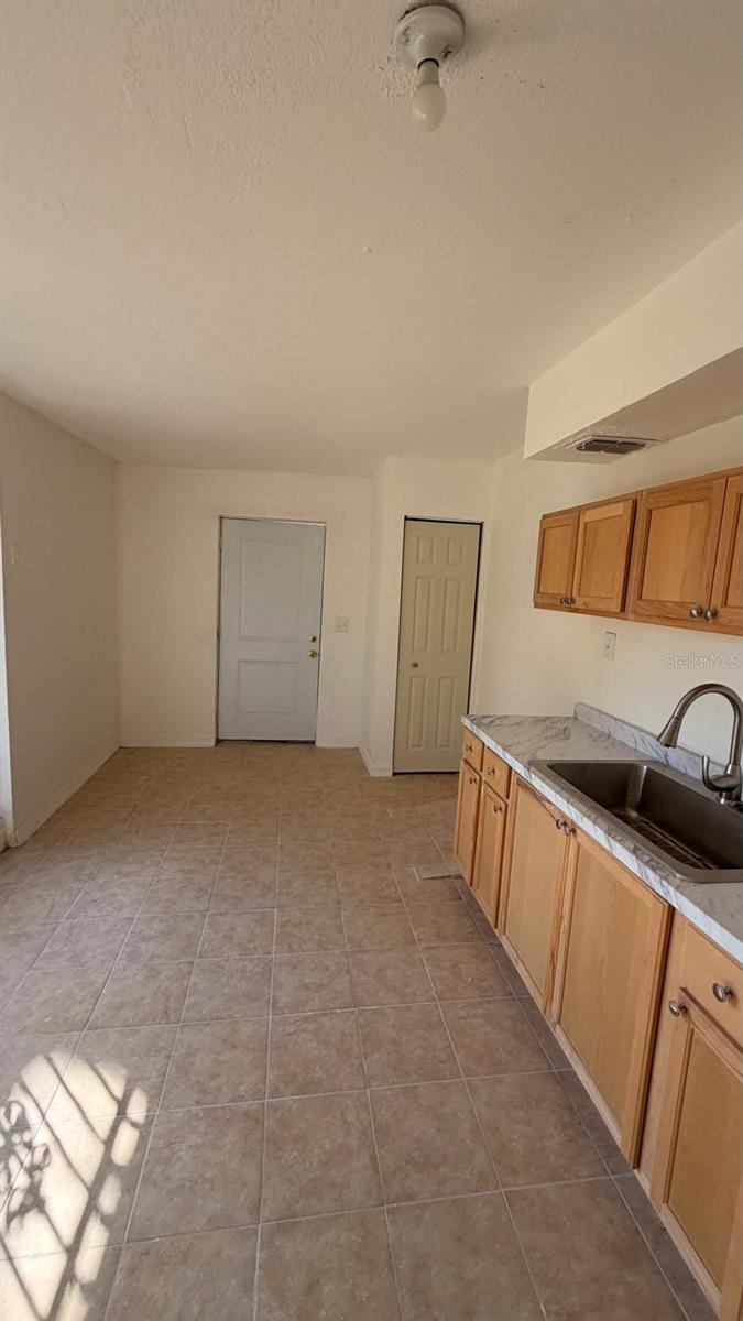 ACREAGE - Residential Lease