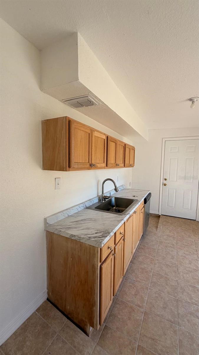 ACREAGE - Residential Lease