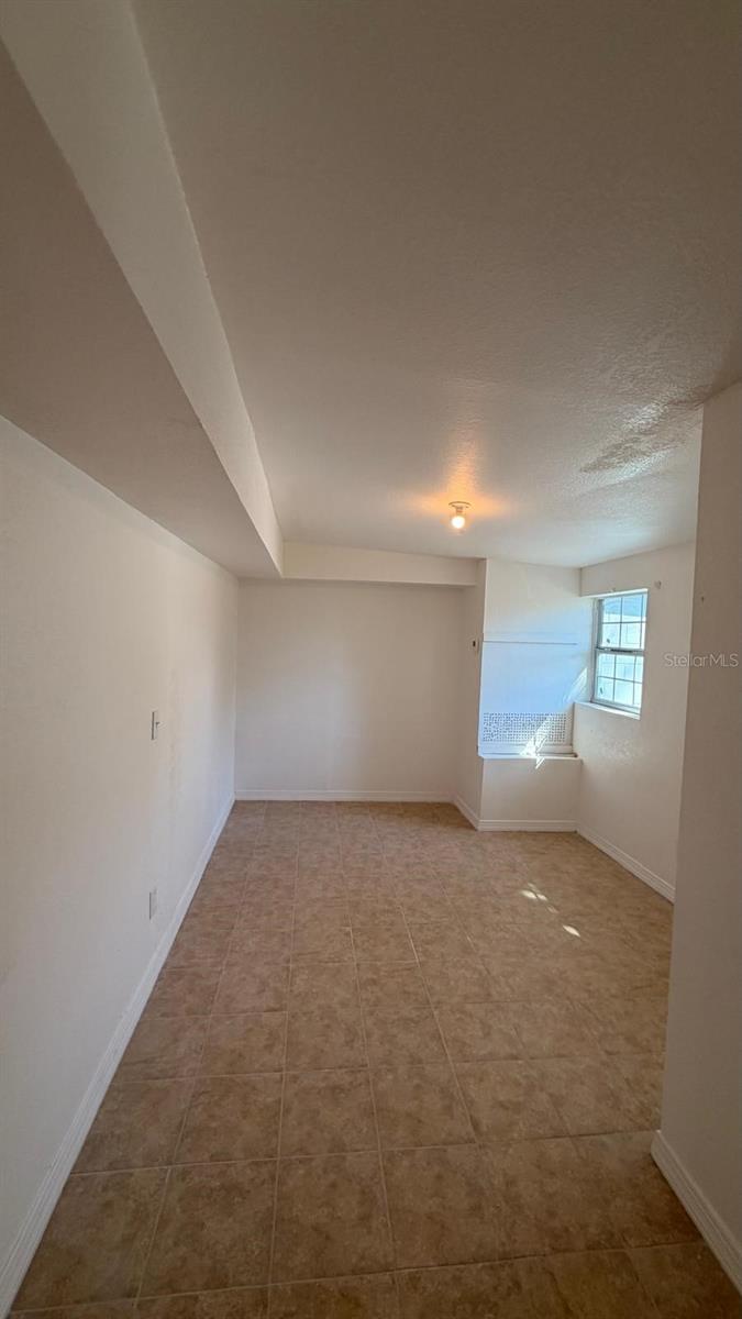 ACREAGE - Residential Lease