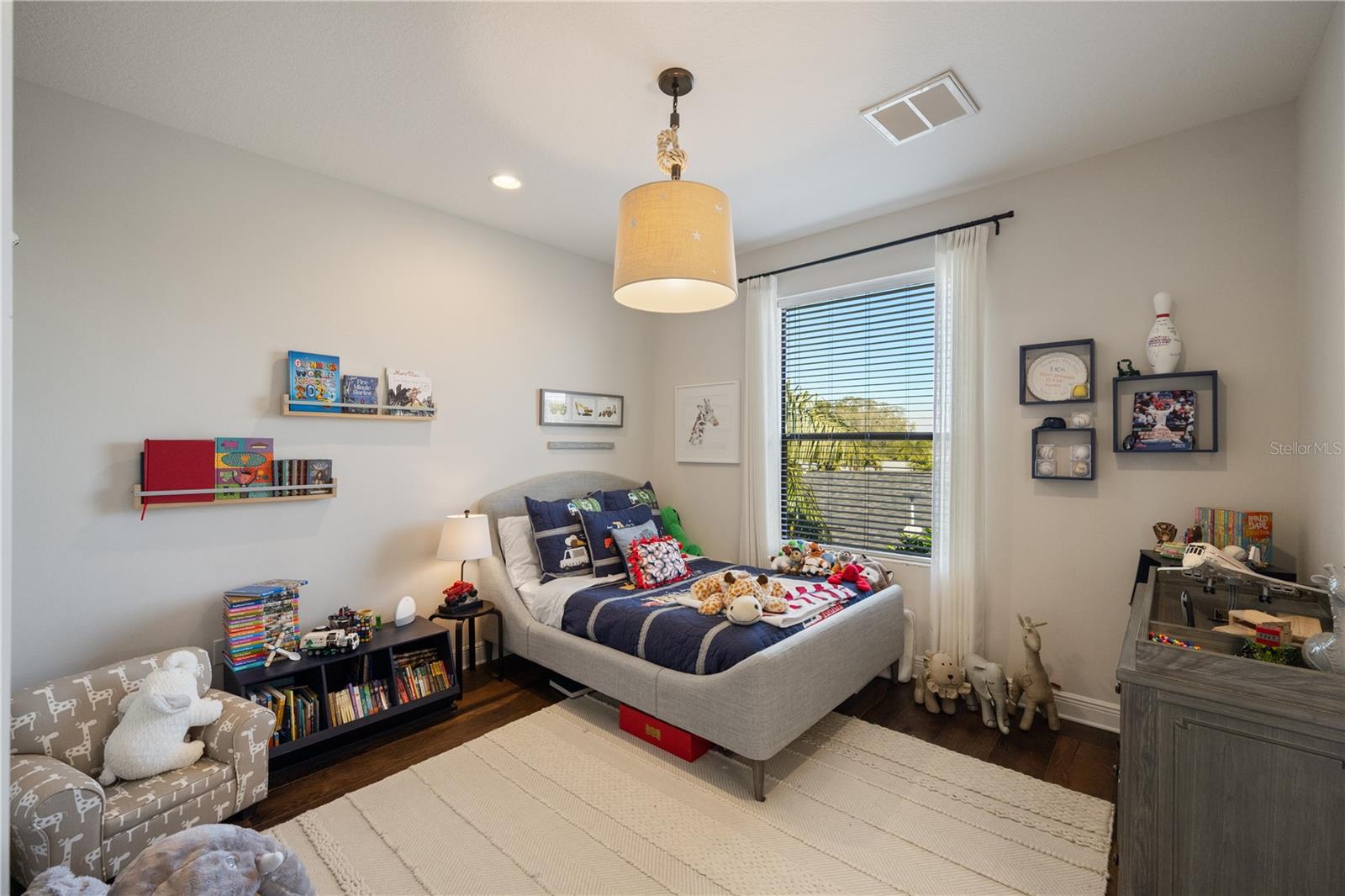 NORTH EAST PARK SHORES - Residential