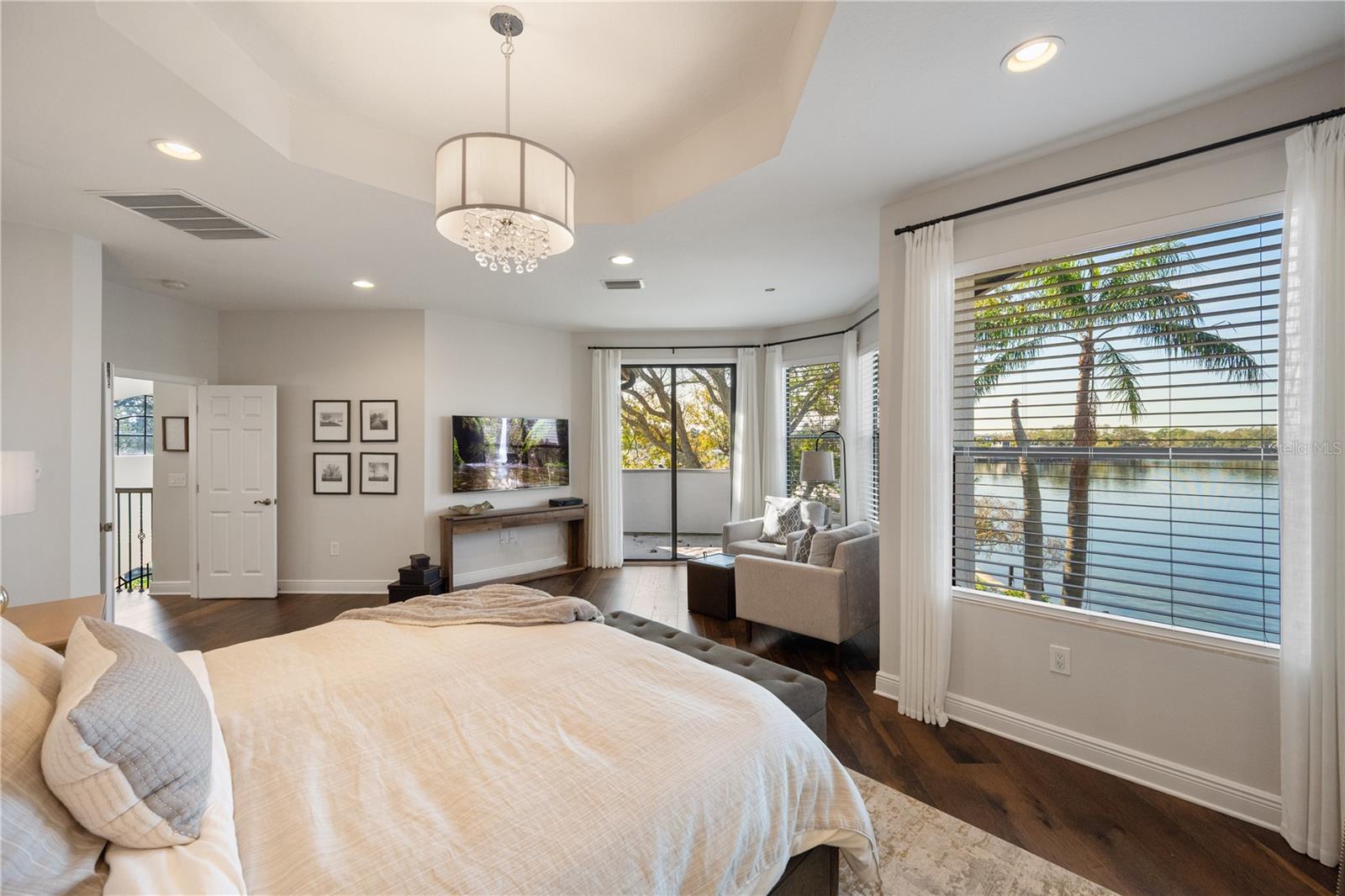 NORTH EAST PARK SHORES - Residential