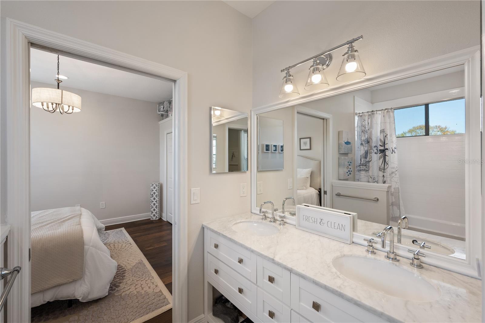 NORTH EAST PARK SHORES - Residential