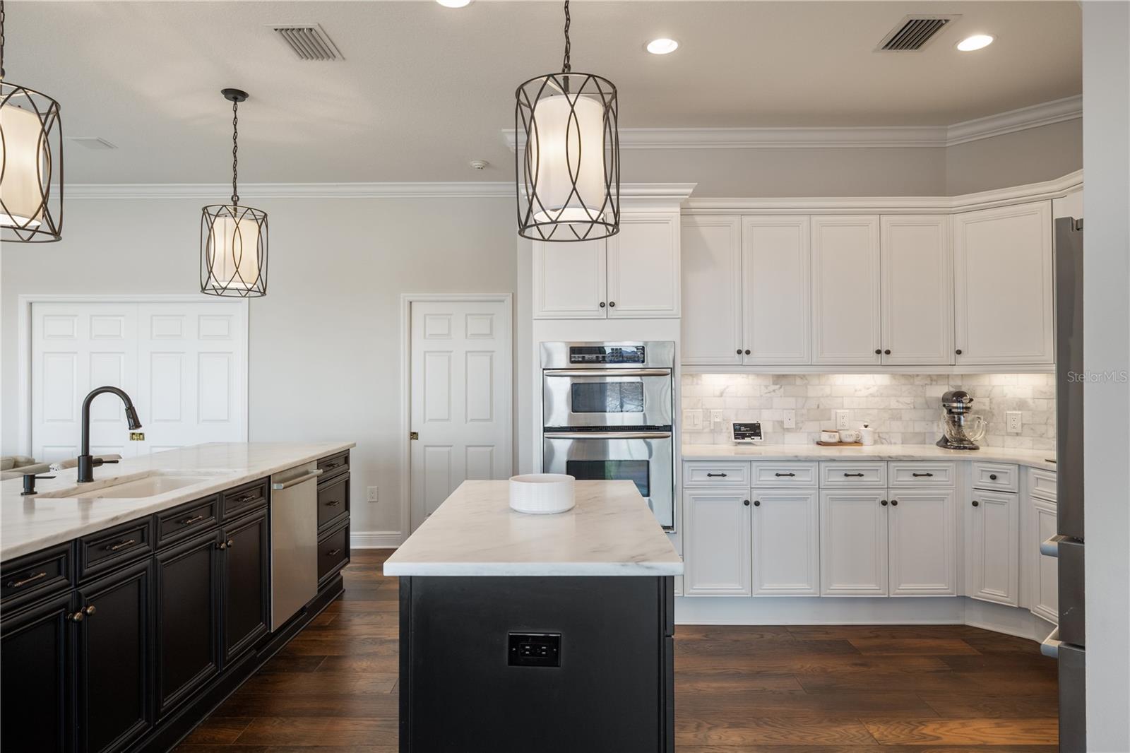 NORTH EAST PARK SHORES - Residential