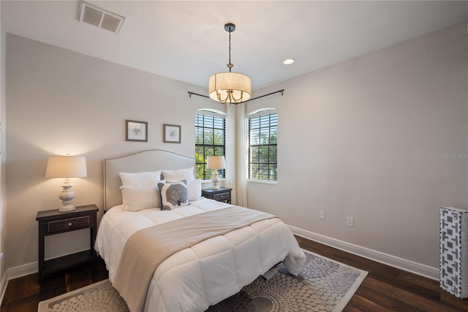 NORTH EAST PARK SHORES - Residential