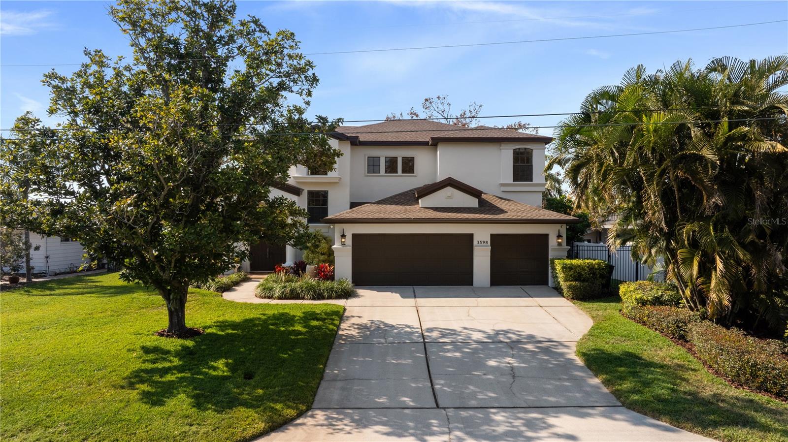 NORTH EAST PARK SHORES - Residential