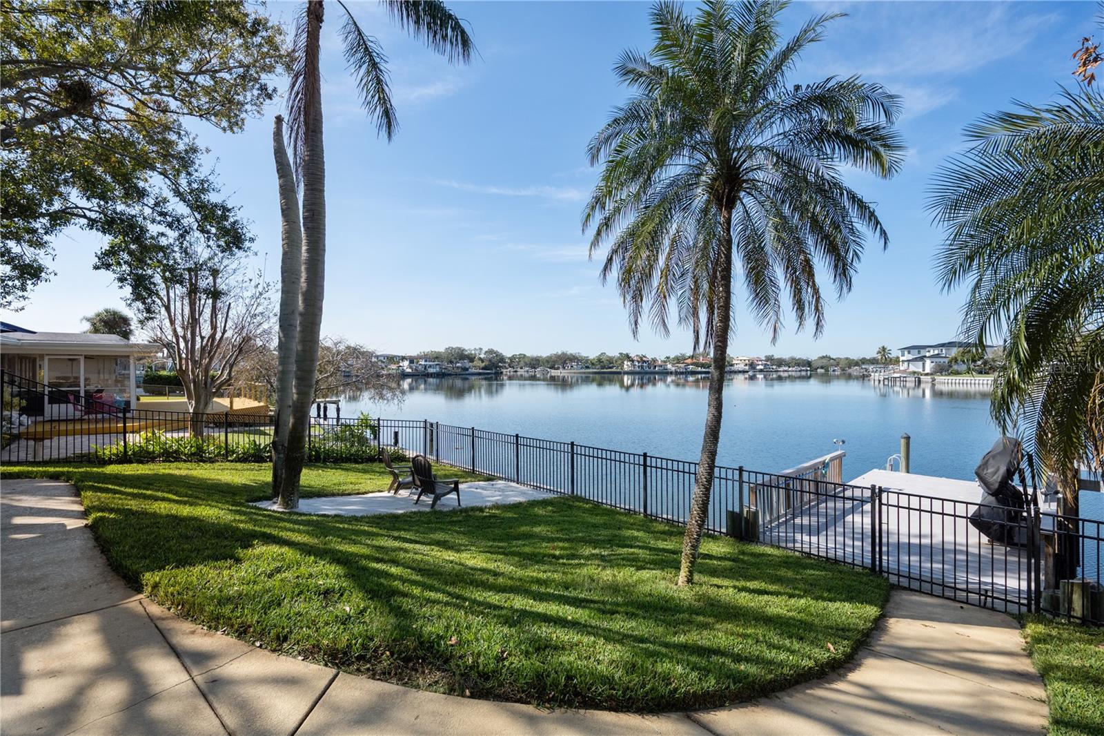 NORTH EAST PARK SHORES - Residential