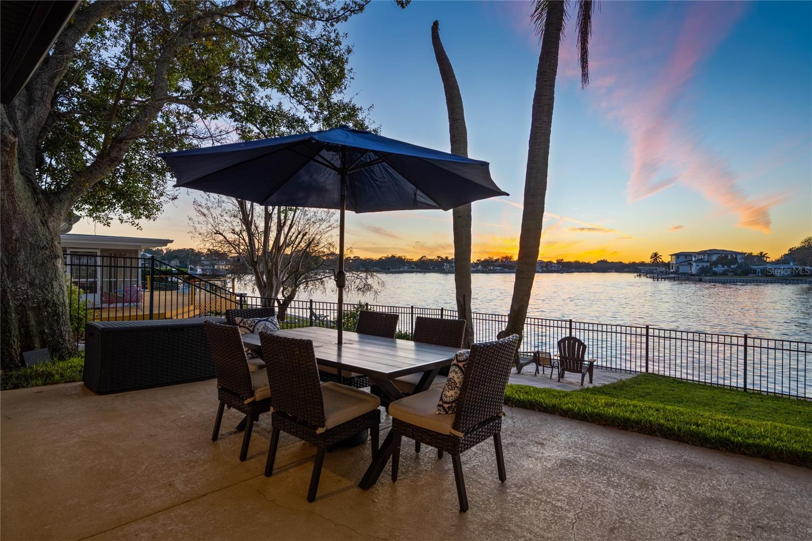 NORTH EAST PARK SHORES - Residential