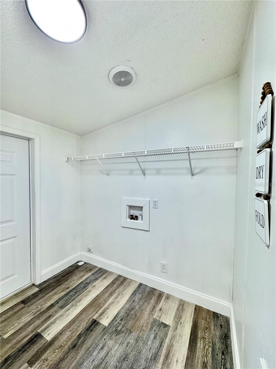 BELLEVIEW HILLS ESTATE - Residential