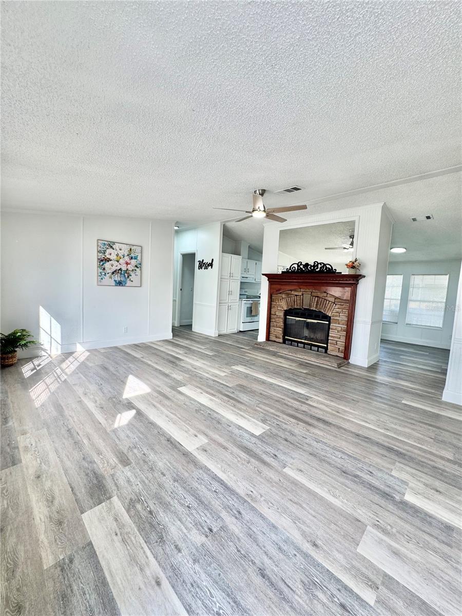 BELLEVIEW HILLS ESTATE - Residential