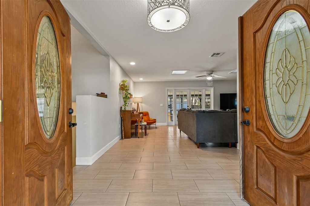 Photo of 641 Oakview Street, Altamonte Springs, FL 32714 (MLS # O6388850)