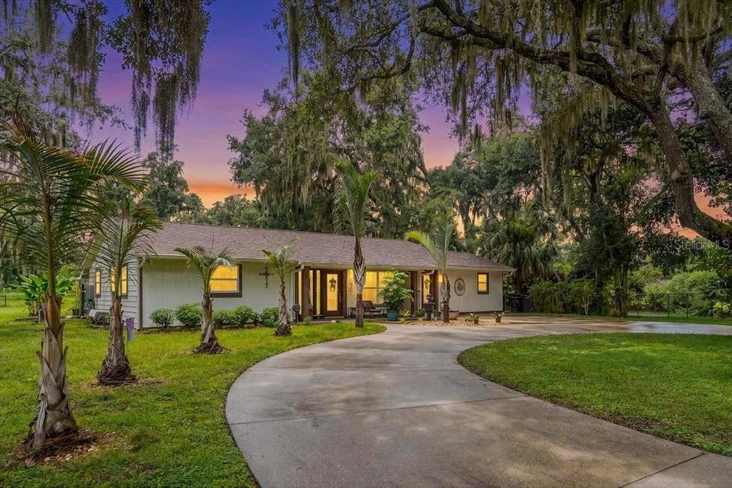 Photo of 205 Cagle Road, Brandon, FL 33511 (MLS # TB8535721)