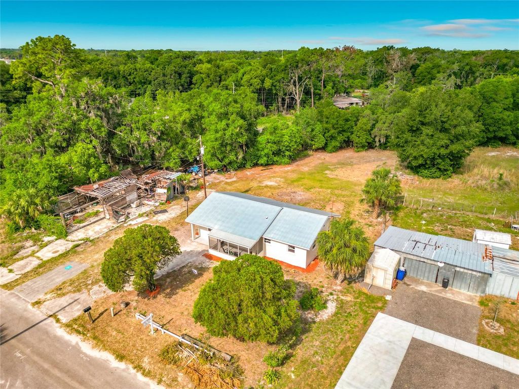Photo of 38611 Marshall Street, Umatilla, FL 32784 (MLS # V4948967)
