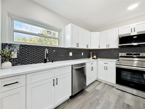 Tiny photo for 38611 Marshall Street, Umatilla, FL 32784 (MLS # V4948967)