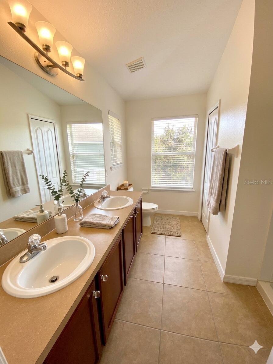 VILLAS/EAST PARK - Residential