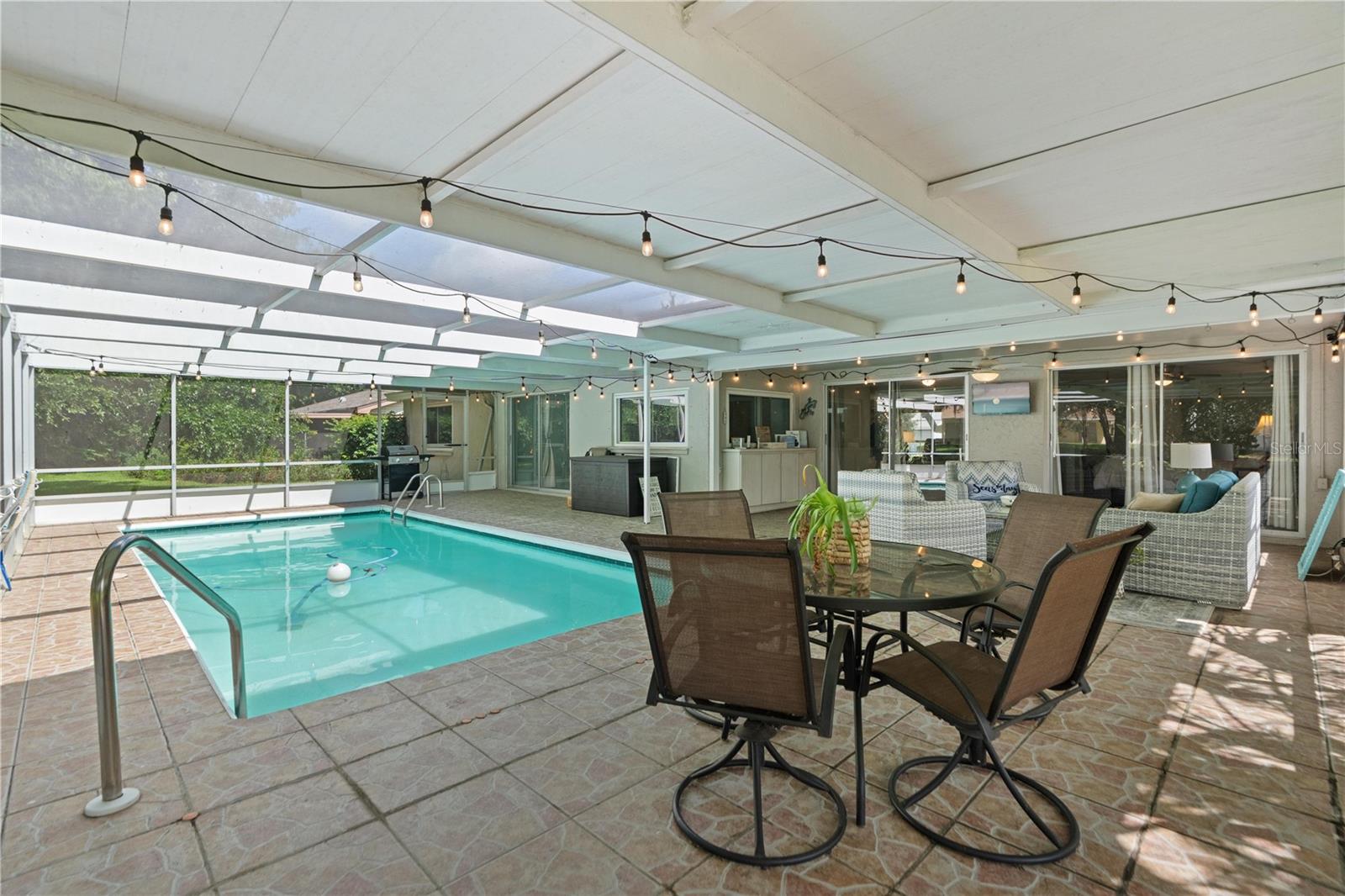 BEACON WOODS VILLAGE - Residential