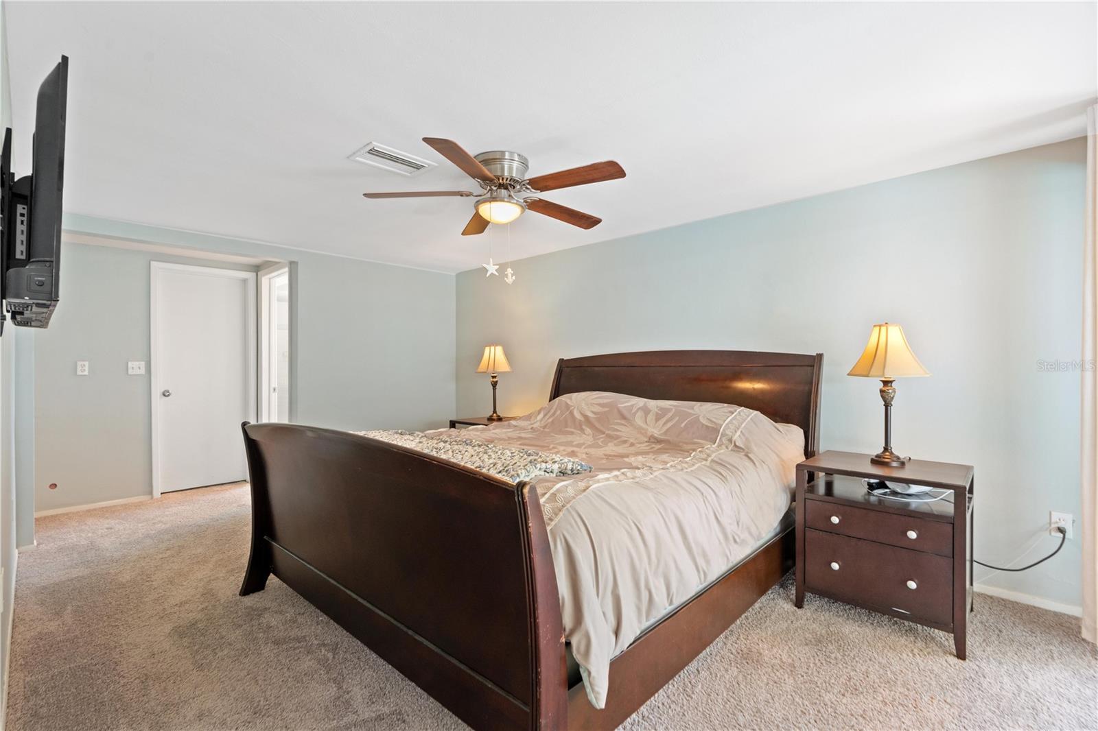 BEACON WOODS VILLAGE - Residential