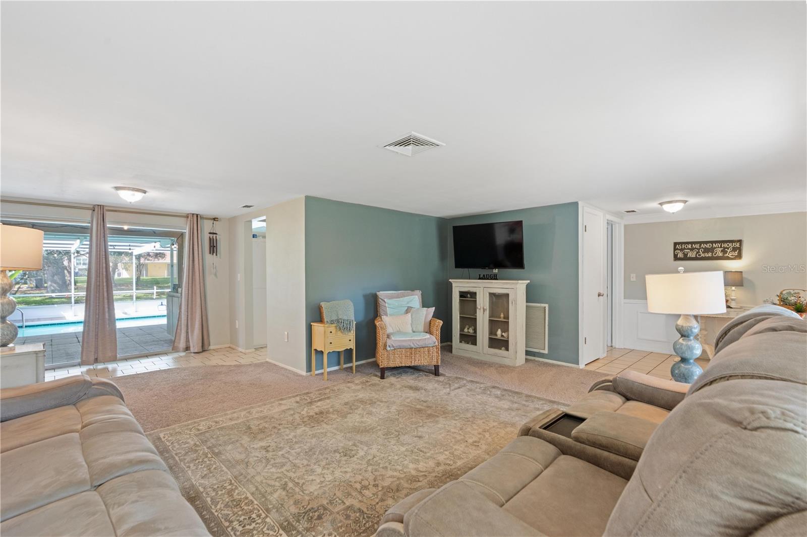BEACON WOODS VILLAGE - Residential