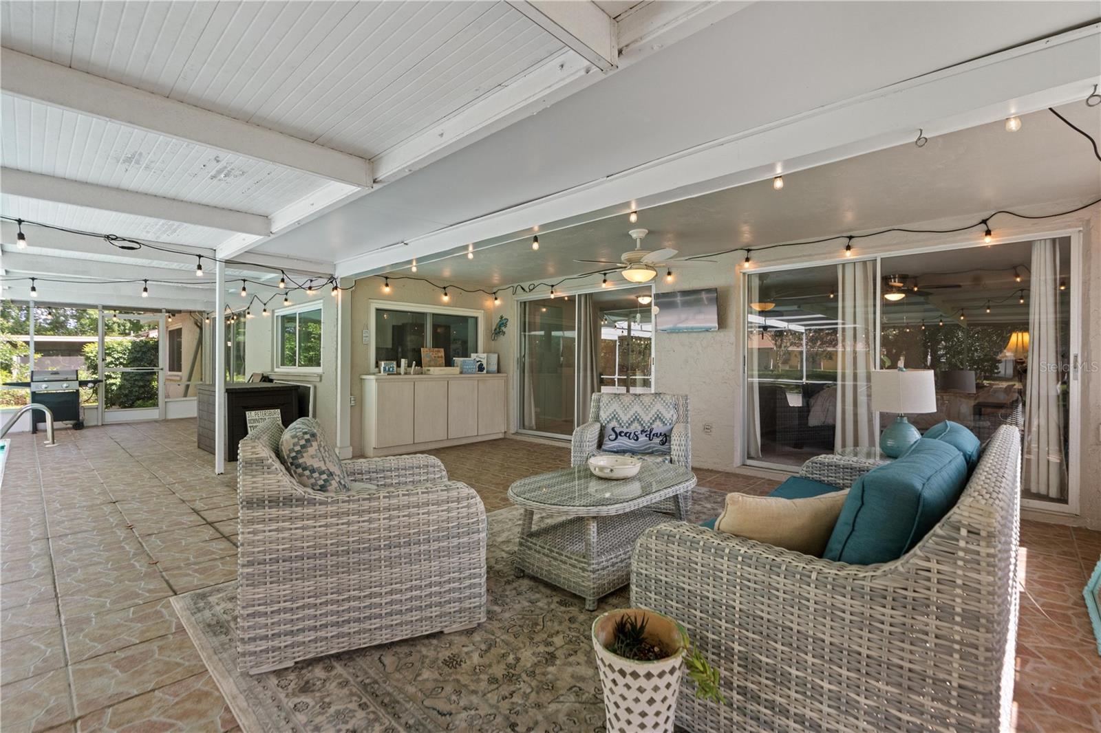 BEACON WOODS VILLAGE - Residential